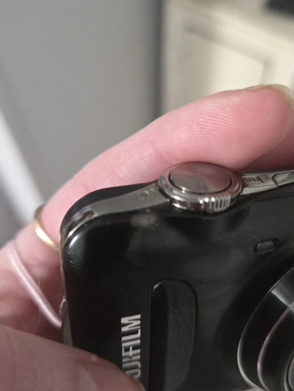 Fujifilm Finepix T190 14 Megapixel Digital Camera-Tested